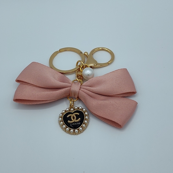 unknown Accessories - CHANEL Authentic Upcycled Black Pearl Heart Charm Pink Bow Bag Charm Keychain